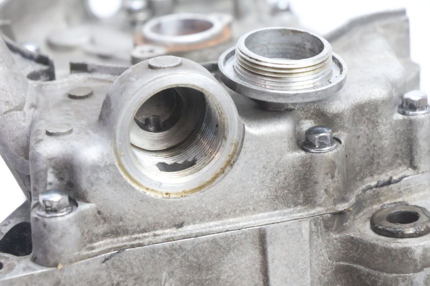 photo de ONDERKANT MOTORBLOK SYM ORBIT III 3 4T 50 (2021 - 2025) - Detail van het onderdeel