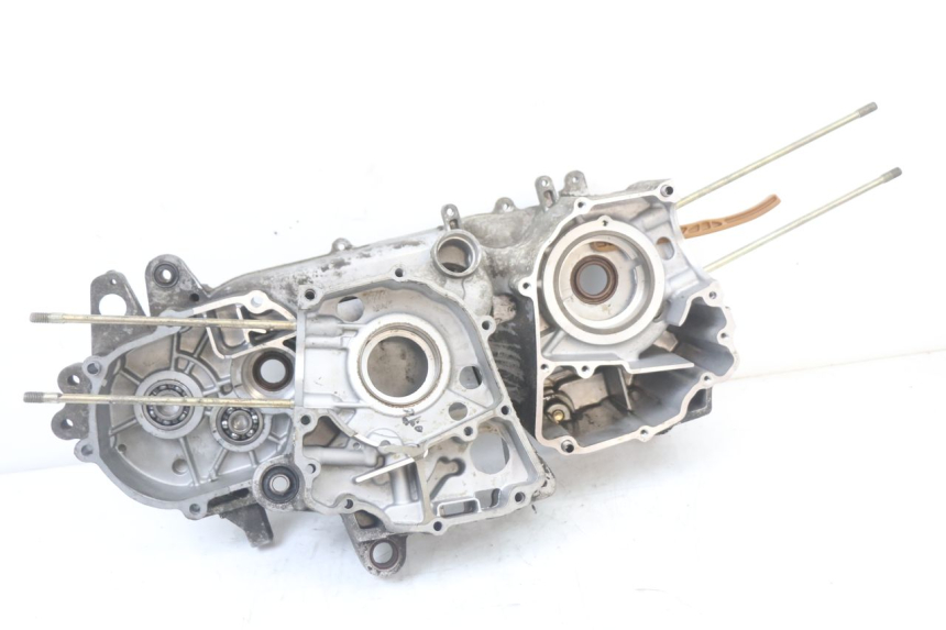 photo de ONDERKANT MOTORBLOK PEUGEOT DJANGO 125 (2014 - 2017) - Bevestigingspunten