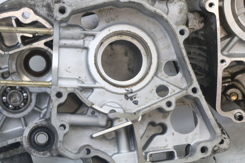 photo de ONDERKANT MOTORBLOK PEUGEOT DJANGO 125 (2014 - 2017) - Staat van het oppervlak