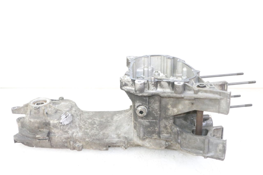 photo de ONDERKANT MOTORBLOK PEUGEOT SATELIS 125 (2013 - 2018) - Zoom op gebruiksstaat