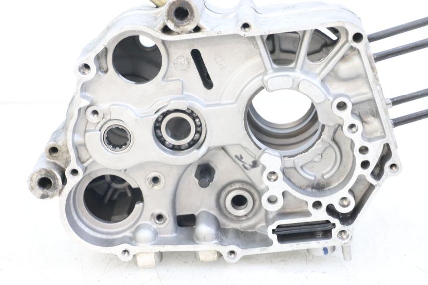photo de ONDERKANT MOTORBLOK APOLLO RFZ 140 - Bevestigingspunten