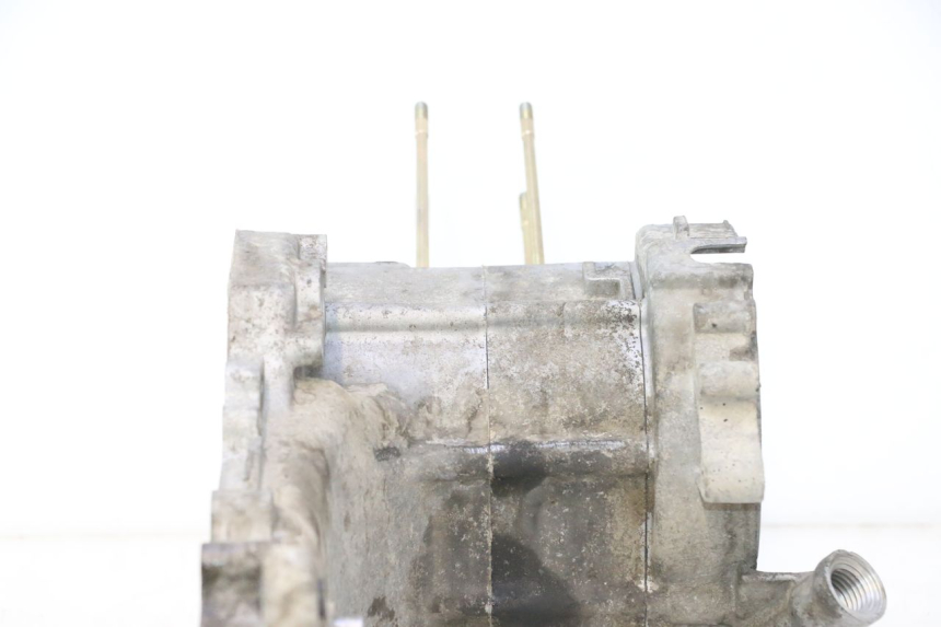 photo de ONDERSTE MOTORKAST JM MOTORS SANTANA 50 (2014 - 2023) - Kenmerkende details