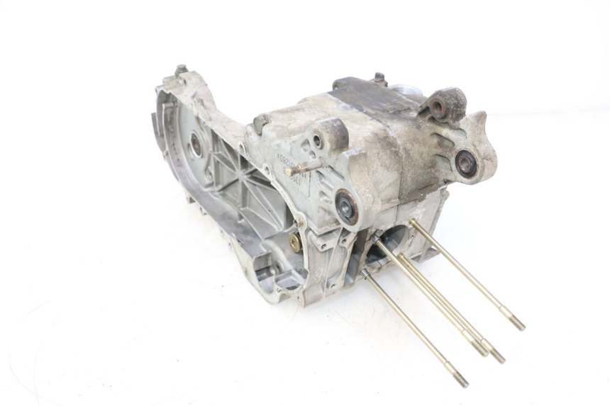 photo de ONDERSTE MOTORKAST JM MOTORS SANTANA 50 (2014 - 2023) - Bevestigingspunten