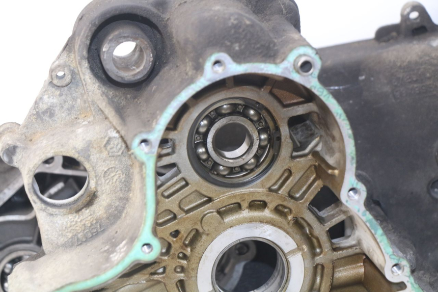 photo de ONDERKANT MOTORBLOK PEUGEOT SATELIS 500 (2007 - 2013) - Detailaanzicht