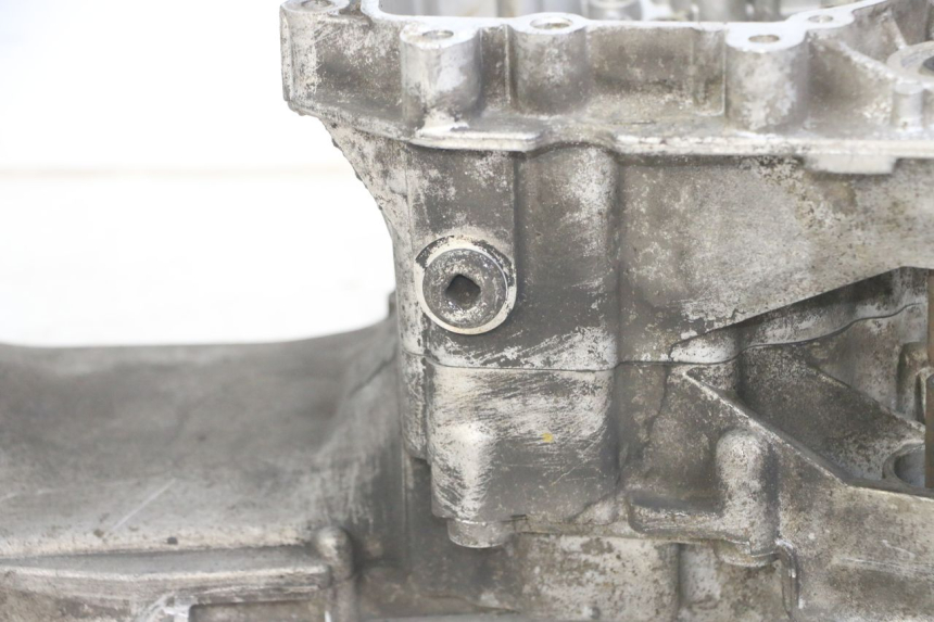 photo de ONDERKANT MOTORBLOK PEUGEOT SATELIS 125 (2013 - 2018) - Overzicht