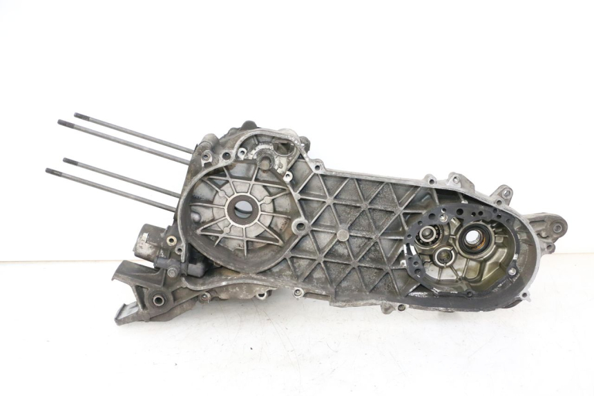 photo de ONDERKANT MOTORBLOK PEUGEOT SATELIS 125 (2010 - 2012) - Hoofdaanzicht