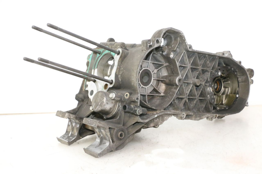 photo de ONDERKANT MOTORBLOK PEUGEOT SATELIS 125 (2010 - 2012) - Detailaanzicht