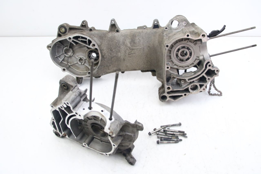 photo de ONDERKANT MOTORBLOK APRILIA SCARABEO 4T 50 (2009 - 2017) - Zoom op gebruiksstaat