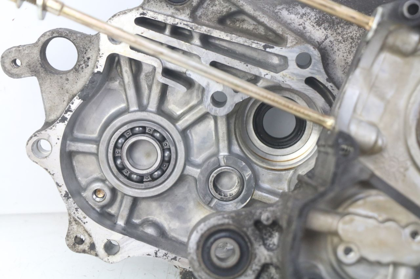 photo de ONDERKANT MOTORBLOK KYMCO SENTO 100 (2008 - 2013) - Alternatieve hoek