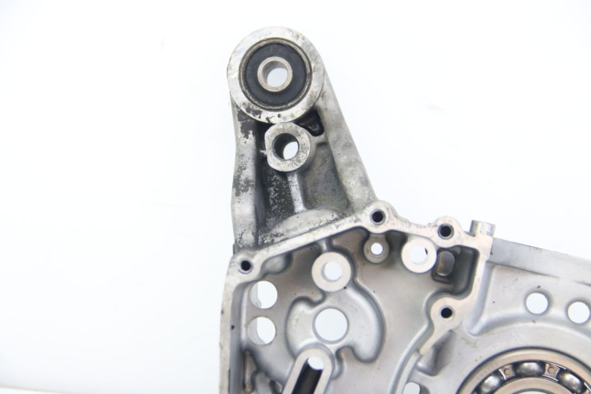 photo de ONDERKANT MOTORBLOK SUZUKI SIXTEEN 125 (2008 - 2010) - Andere kijkhoek