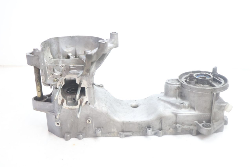 photo de ONDERSTE MOTORKAST YAMAHA SLIDER 50 (1999 - 2004) - Kenmerkende details