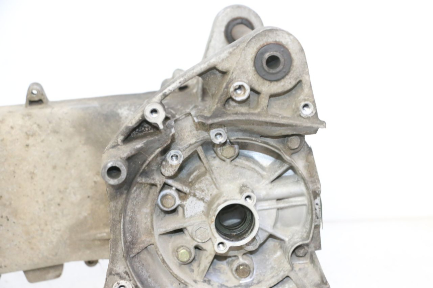 photo de ONDERKANT MOTORBLOK PEUGEOT SPEEDFIGHT 3 AIR 50 (2009 - 2015) - Detail van het onderdeel