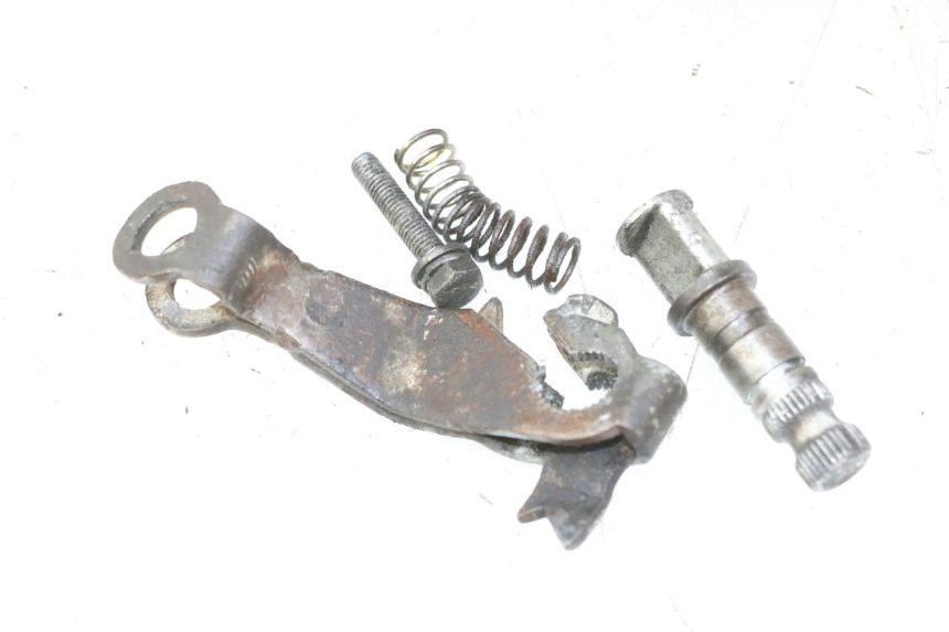 photo de ONDERKANT MOTORBLOK PEUGEOT SPEEDFIGHT 3 AIR 50 (2009 - 2015) - Bevestigingspunten