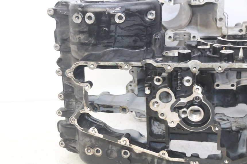 photo de ONDERKANT MOTORBLOK TRIUMPH SPRINT ST 955 (1999 - 2001) - Zoom op gebruiksstaat