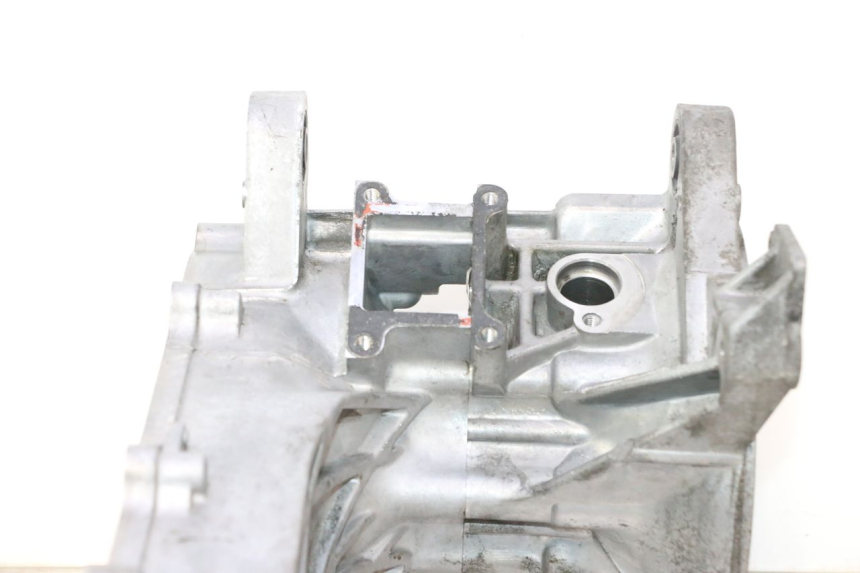 photo de ONDERSTE MOTORKAST KYMCO SUPER 8 2T 50 (2007 - 2013) - Visuele inspectie