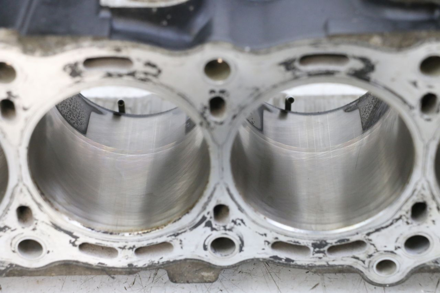 photo de ONDERKANT MOTORBLOK SUZUKI GSR 750 (2011 - 2017) - Aanvullende foto