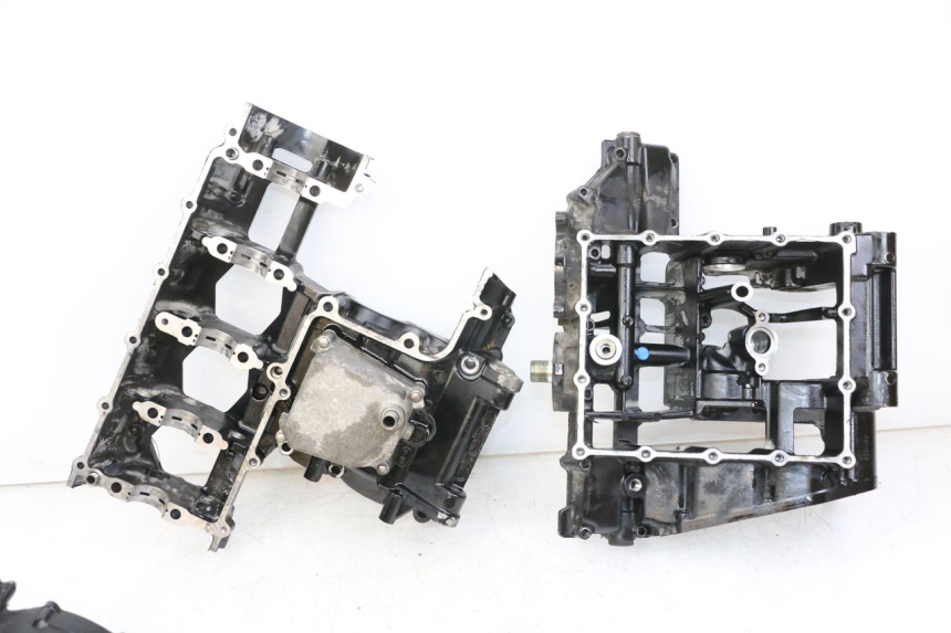 photo de ONDERKANT MOTORBLOK SUZUKI GSR 750 (2011 - 2017) - Technische close-up