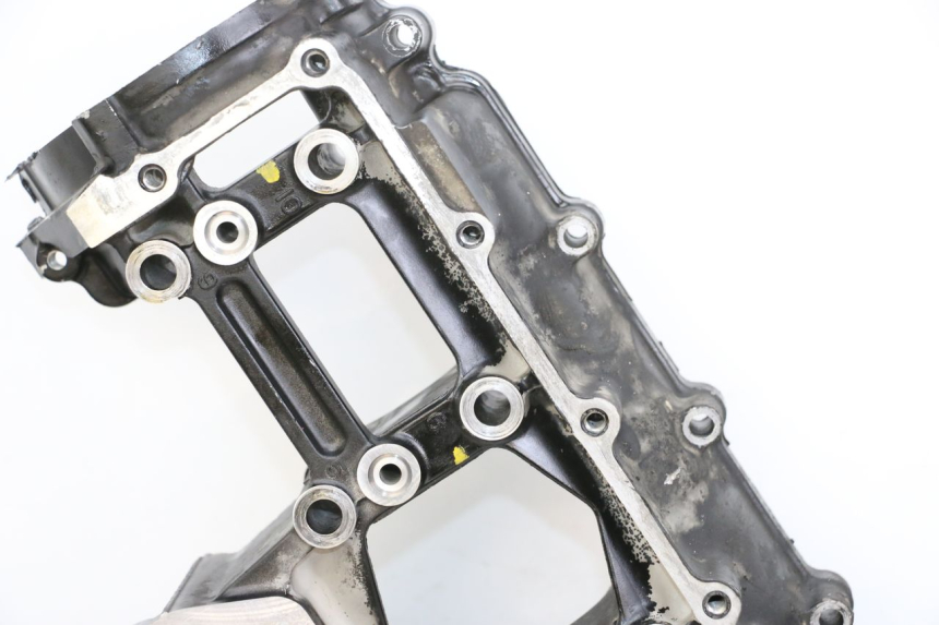 photo de ONDERKANT MOTORBLOK SUZUKI GSR 750 (2011 - 2017) - Bevestigingspunten