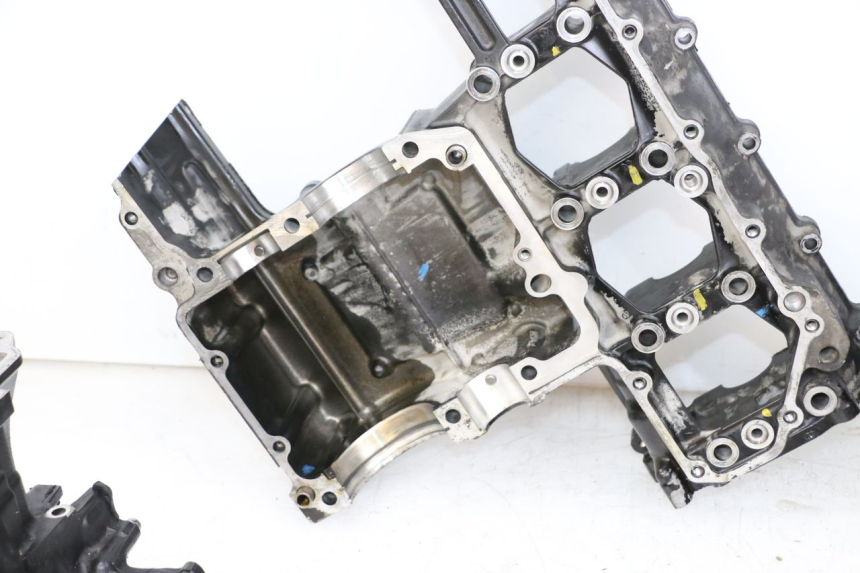 photo de ONDERKANT MOTORBLOK SUZUKI GSR 750 (2011 - 2017) - Staat van het oppervlak