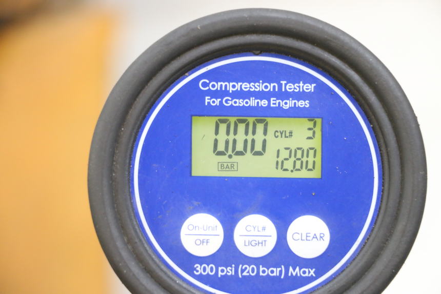 photo de ONDERKANT MOTORBLOK SUZUKI GSR 750 (2011 - 2017) - Hoofdaanzicht