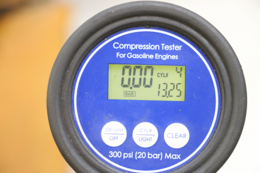 photo de ONDERKANT MOTORBLOK SUZUKI GSR 750 (2011 - 2017) - Detail van het onderdeel