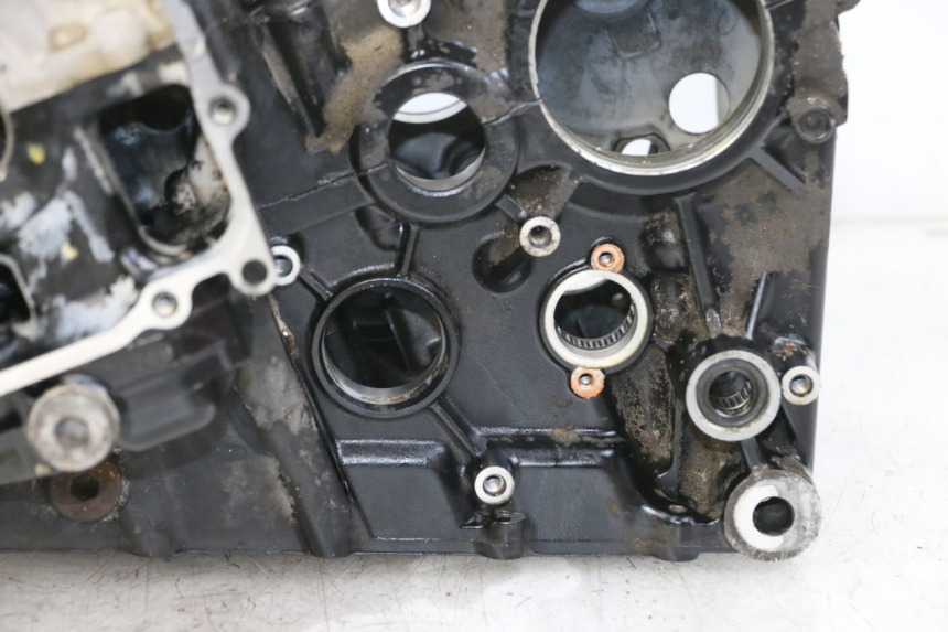 photo de ONDERKANT MOTORBLOK SUZUKI GSR 750 (2011 - 2017) - Markeringen en referenties