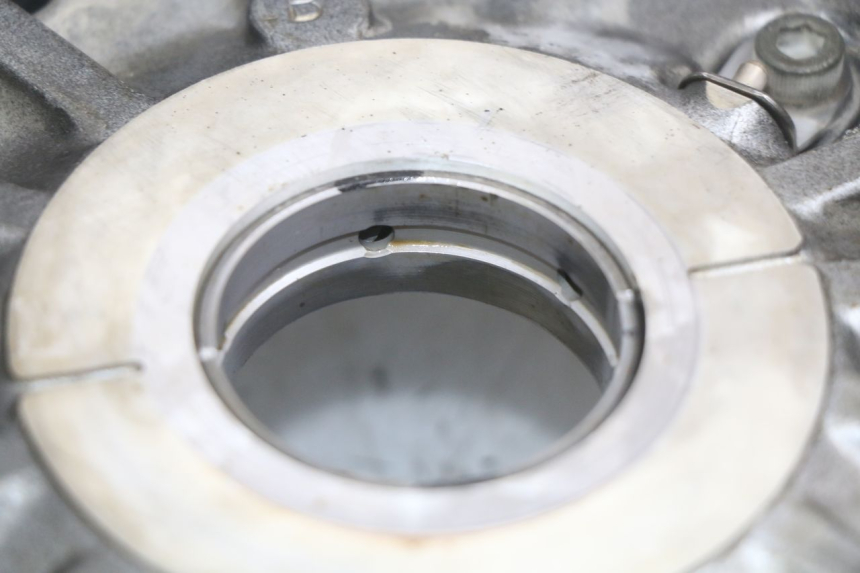 photo de ONDERKANT MOTORBLOK SUZUKI SV N 650 (1999 - 2002) - Detailaanzicht