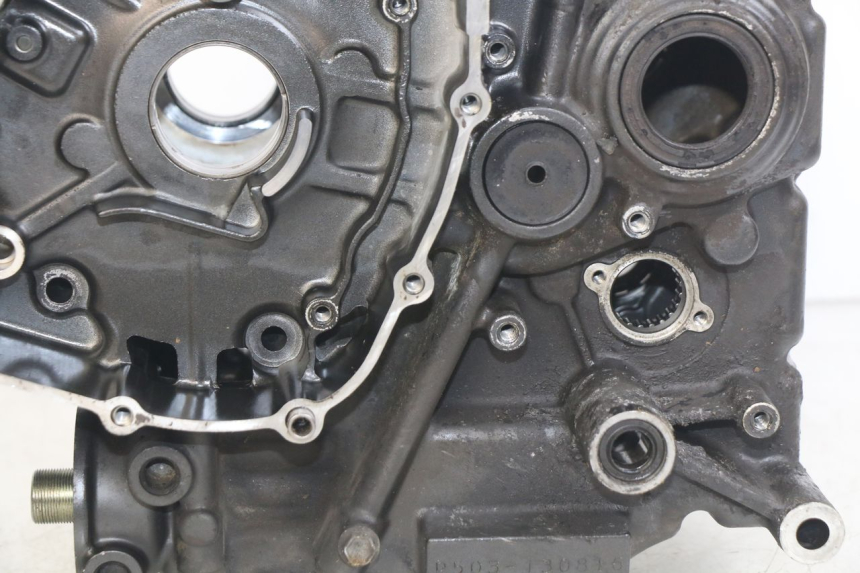 photo de ONDERKANT MOTORBLOK SUZUKI SV N 650 (1999 - 2002) - Markeringen en referenties