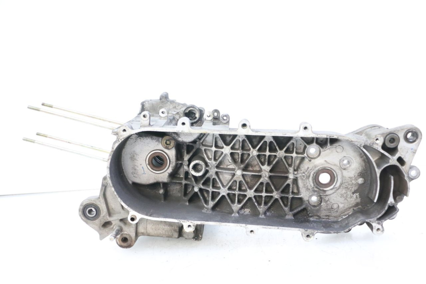 photo de ONDERKANT MOTORBLOK SYM ORBIT III 3 4T 50 (2018 - 2021) - Bevestigingspunten