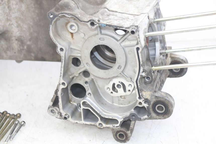 photo de ONDERKANT MOTORBLOK SYM SYMPHONY 125 (2009 - 2015) - Visuele inspectie