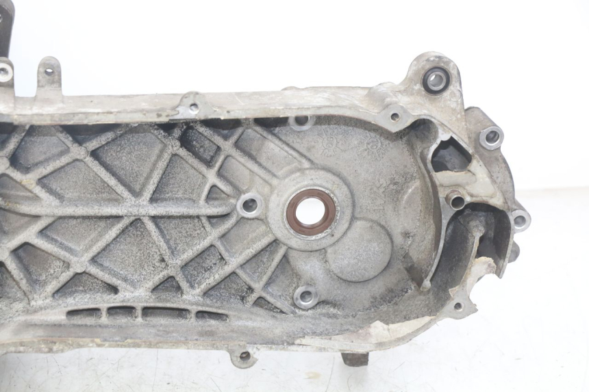 photo de ONDERKANT MOTORBLOK SYM SYMPHONY 125 (2009 - 2015) - Bevestigingspunten