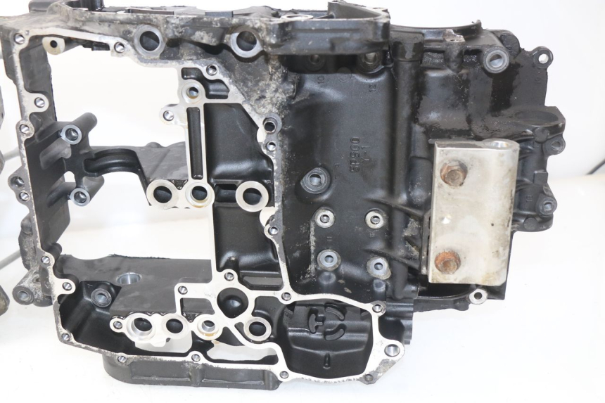photo de ONDERKANT MOTORBLOK YAMAHA TDM ABS 900 (2002 - 2014) - Kenmerkende details