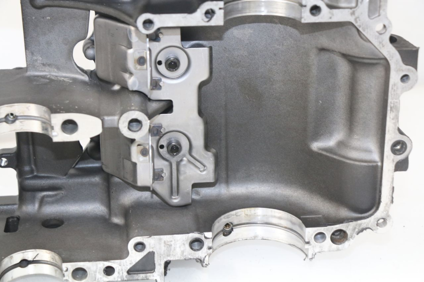photo de ONDERKANT MOTORBLOK YAMAHA TDM ABS 900 (2002 - 2014) - Visuele inspectie