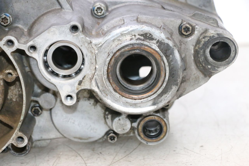 photo de ONDERSTE MOTORKAST HUSABERG TE 250 (2011 - 2014) - Zoom op componenten