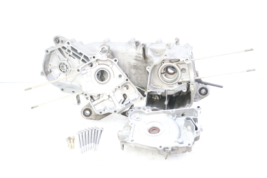 photo de ONDERKANT MOTORBLOK PEUGEOT TWEET 4T 50 (2018 - 2022) - Detail van het onderdeel