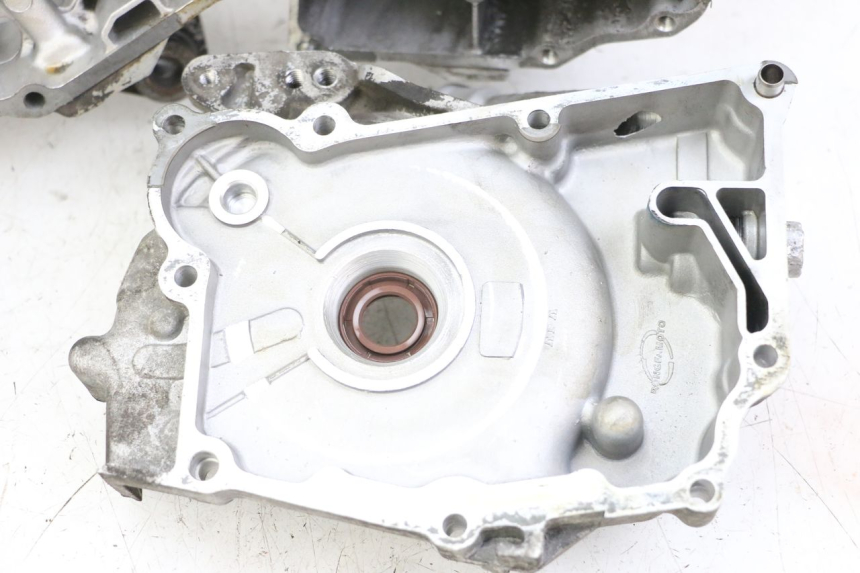 photo de ONDERKANT MOTORBLOK PEUGEOT TWEET 4T 50 (2018 - 2022) - Bevestigingspunten