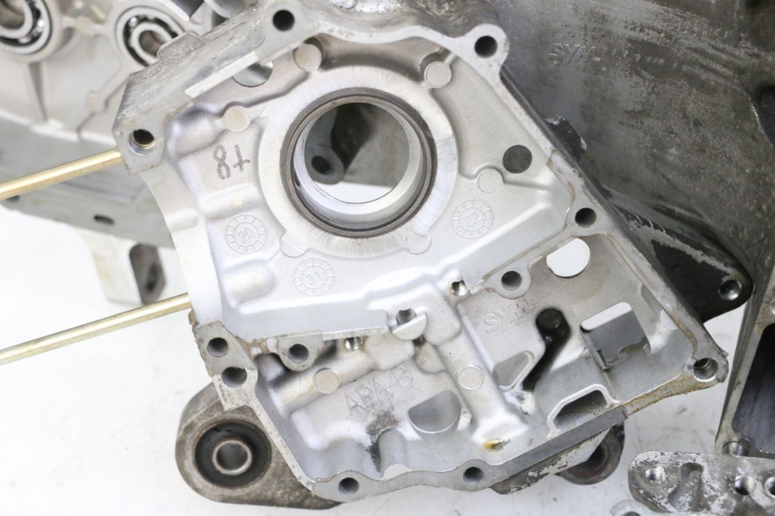 photo de ONDERKANT MOTORBLOK PEUGEOT TWEET 4T 50 (2018 - 2022) - Staat van het oppervlak