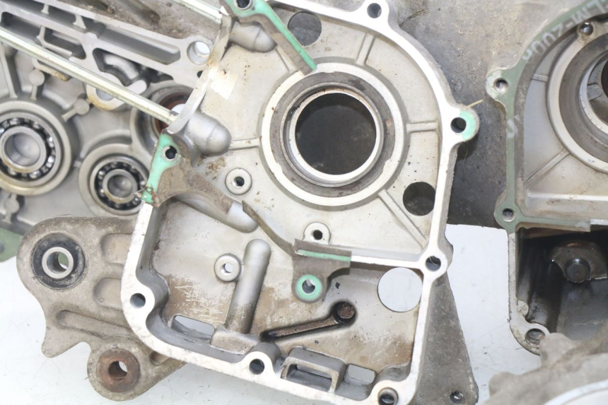 photo de ONDERKANT MOTORBLOK PEUGEOT V-CLIC VCLIC 50 (2007 - 2013) - Detail van het onderdeel