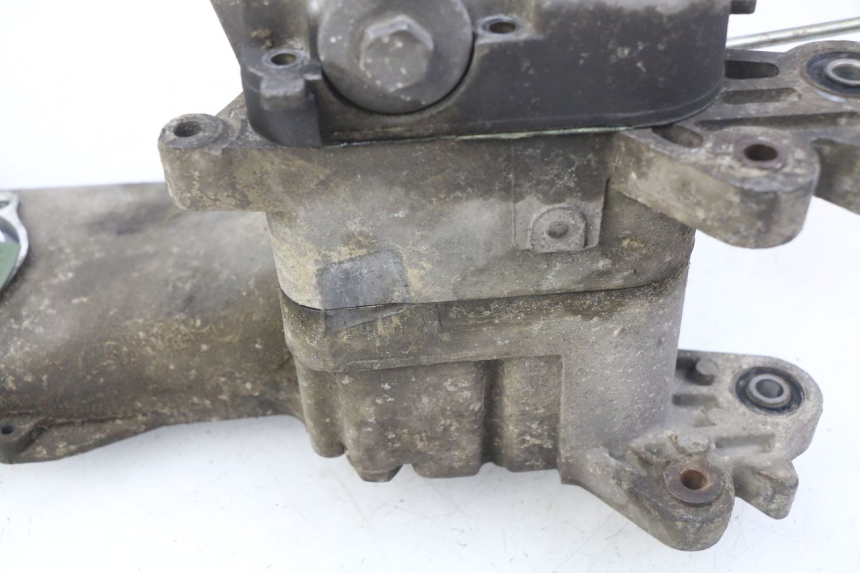 photo de ONDERKANT MOTORBLOK PEUGEOT V-CLIC VCLIC 50 (2007 - 2013) - Technische close-up