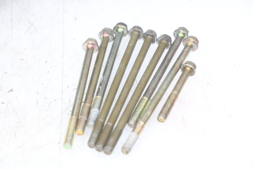 photo de ONDERKANT MOTORBLOK PEUGEOT V-CLIC VCLIC 50 (2007 - 2013) - Zoom op gebruiksstaat