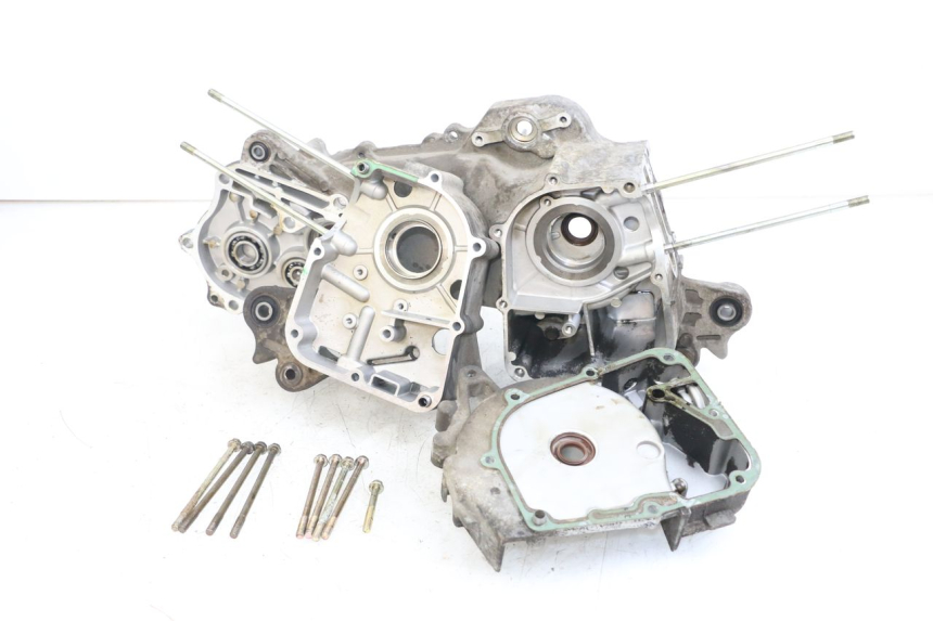 photo de ONDERKANT MOTORBLOK PEUGEOT V-CLIC VCLIC 50 (2007 - 2013) - Detail van het onderdeel