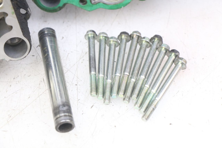 photo de ONDERKANT MOTORBLOK PIAGGIO VESPA GTS IGET ABS 125 (2017 - 2023) - Overzicht