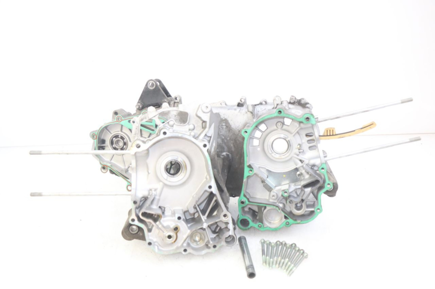 photo de ONDERKANT MOTORBLOK PIAGGIO VESPA GTS IGET ABS 125 (2017 - 2023) - Andere kijkhoek