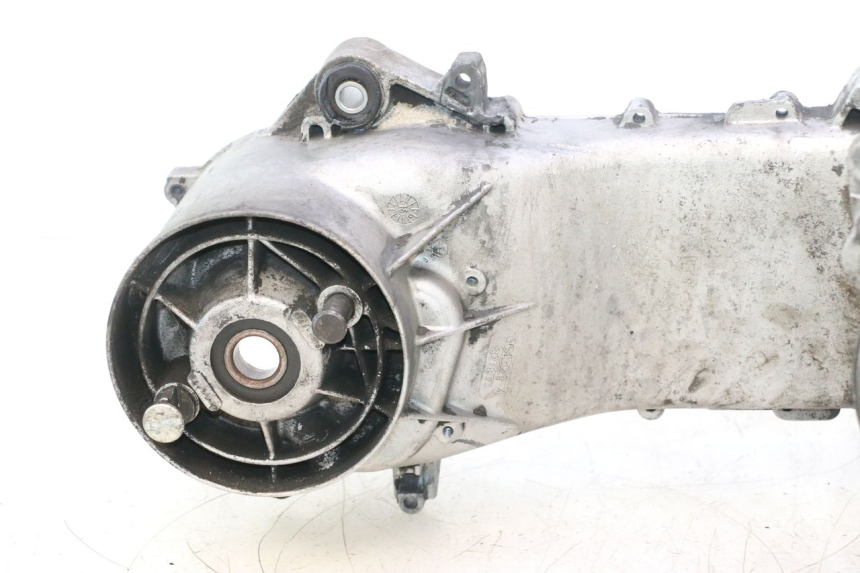 photo de ONDERSTE MOTORKAST PIAGGIO VESPA PRIMAVERA 2T 50 (2013 - 2018) - Alternatieve hoek