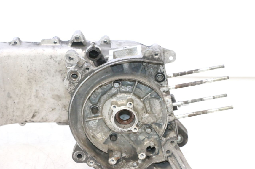 photo de ONDERSTE MOTORKAST PIAGGIO VESPA PRIMAVERA 2T 50 (2013 - 2018) - Profielaanzicht