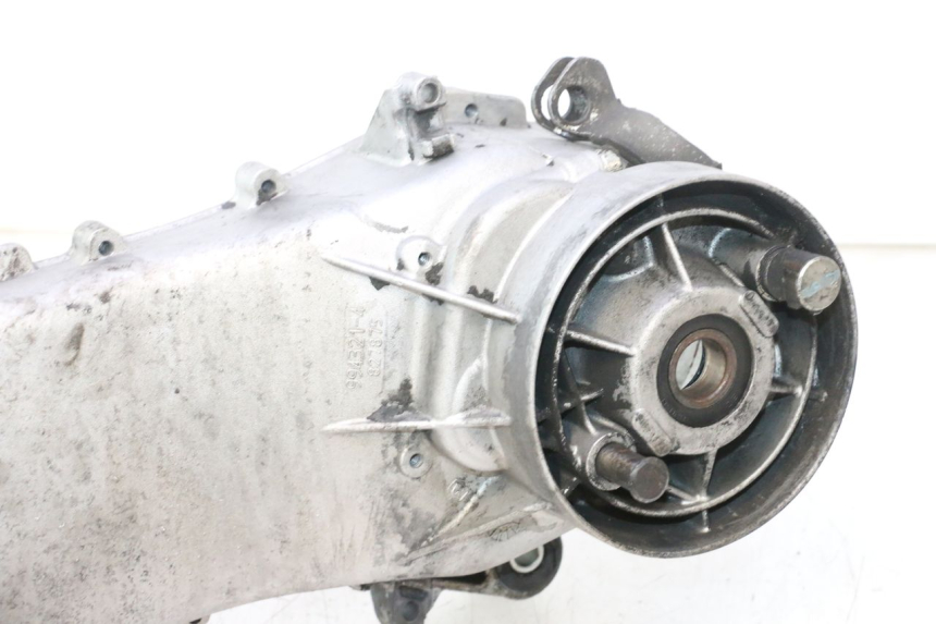 photo de ONDERSTE MOTORKAST PIAGGIO VESPA PRIMAVERA 2T 50 (2013 - 2018) - Andere kijkhoek