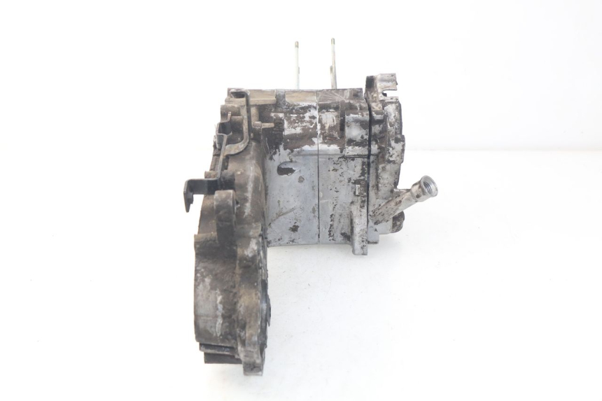 photo de ONDERKANT MOTORBLOK PEUGEOT VIVACITY NEW 4T 50 (2008 - 2017) - Bevestigingspunten