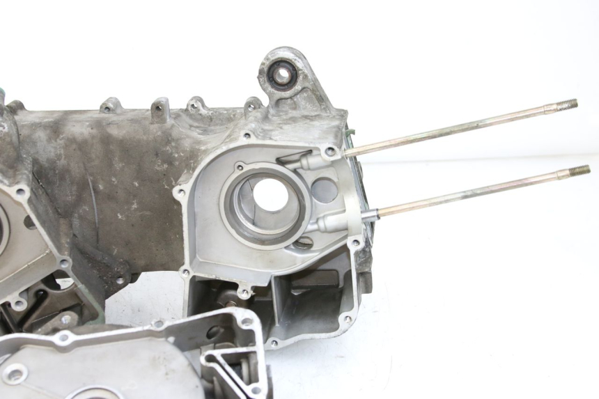 photo de ONDERKANT MOTORBLOK PEUGEOT VIVACITY 125 (2010 - 2017) - Zoom op componenten