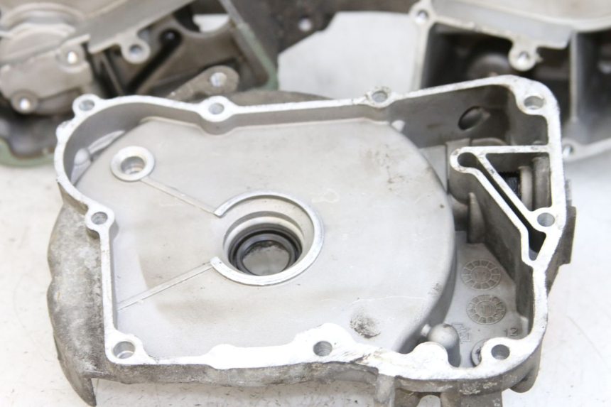 photo de ONDERKANT MOTORBLOK PEUGEOT VIVACITY 125 (2010 - 2017) - Detailaanzicht