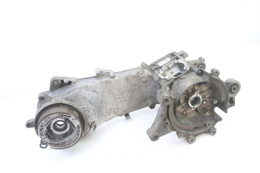 photo de ONDERKANT MOTORBLOK PEUGEOT VIVACITY 50 (2004 - 2009) - Andere kijkhoek